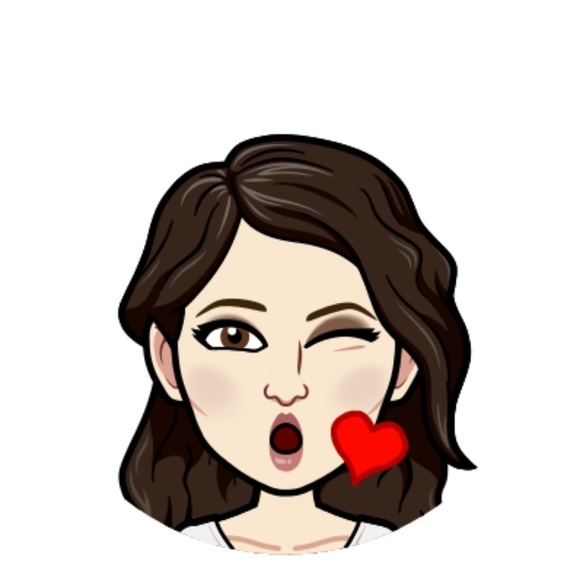 ❤️ Meet your posher! ❤️ - Picture 1 of 1